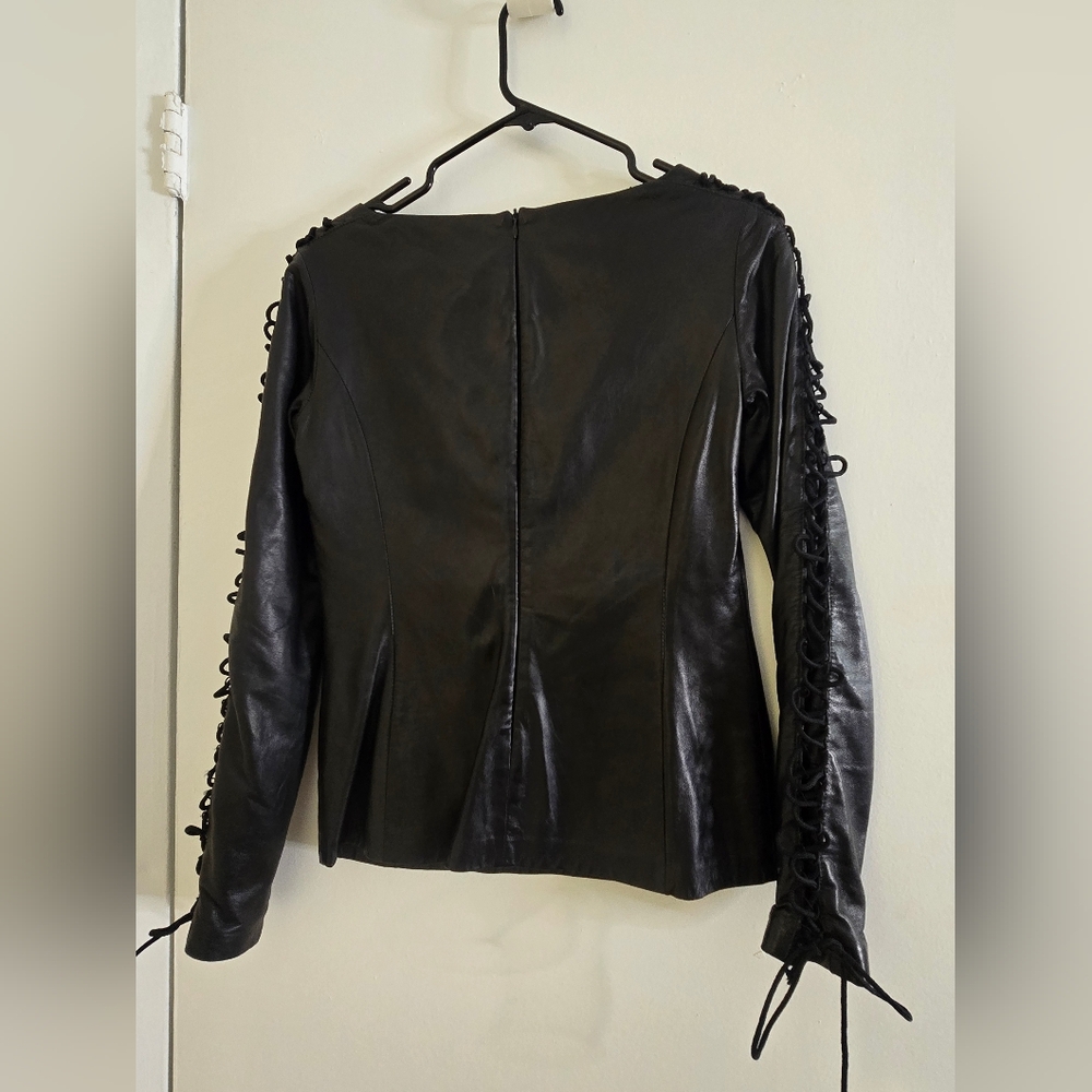 Danier X Mark Fast Black Leather Jacket/Top with Lace-Up Sleeves - Picture 4 of 8